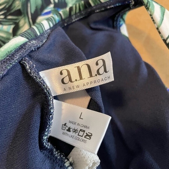 A.N.A. Women's Tankini (TOP ONLY) Palm Leaves Print Size L - Picture 3 of 4